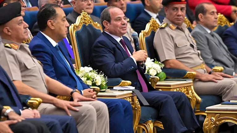 السيسي: هتحاسب أمام ربنا على تجهيز ناس تتولى المسؤولية من بعدنا